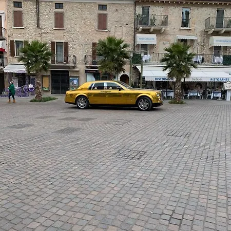 Casa Della Regina *